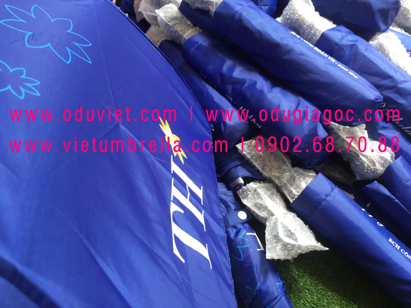 xưởng sản xuất ô dù cầm tay in logo quảng cáo